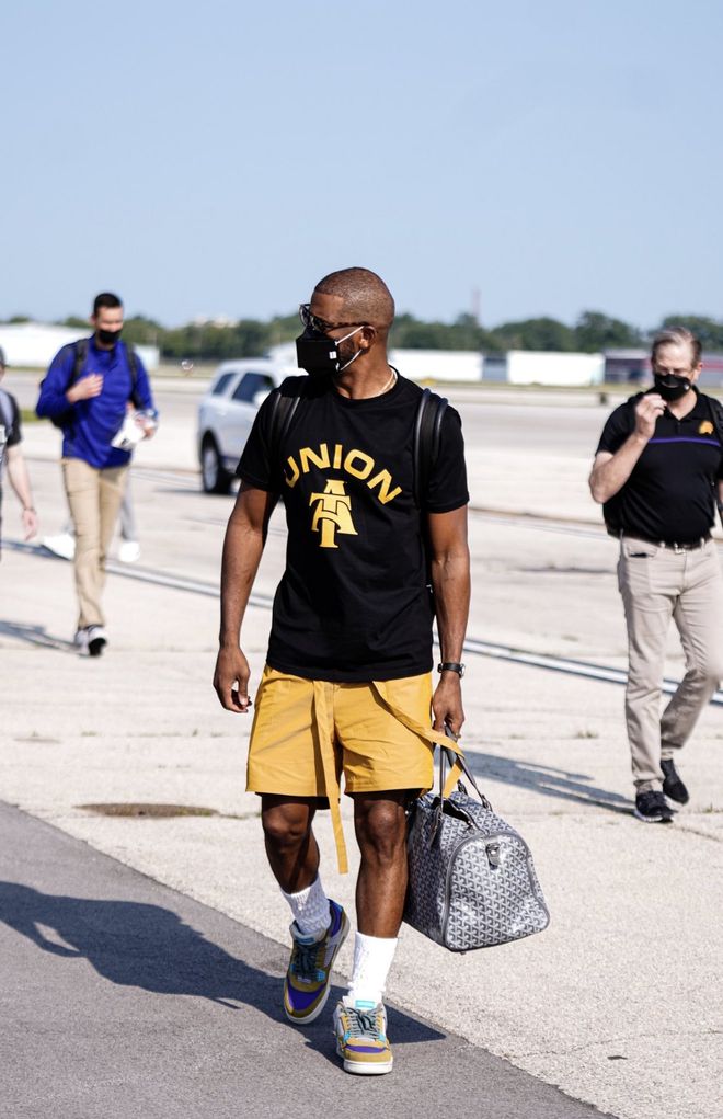 赛前密尔沃基雄鹿调整名单以备足总杯；远射贴柱环节打磨；球迷炸锅；赛季目标并未改变(雄鹿最新补强消息)