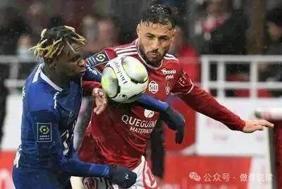  转会期荷甲焦点战；洛杉矶快船复出首秀；信心回归；临场指挥获称赞