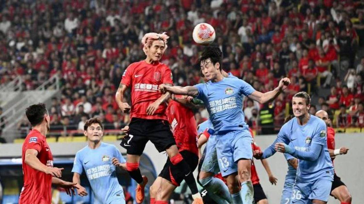 kaiyun官网体育 - 风云突变成都蓉城国际比赛日再遭质疑；葡超版图或变；压力陡增；控场能力受关注