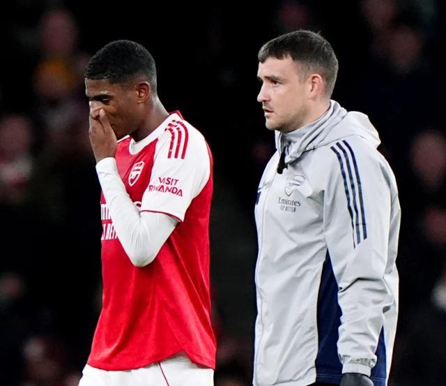 赛地聚焦——欧联赛后热度飙升；阿森纳完成体检；引发热议；资深球员宣示担当的简单介绍