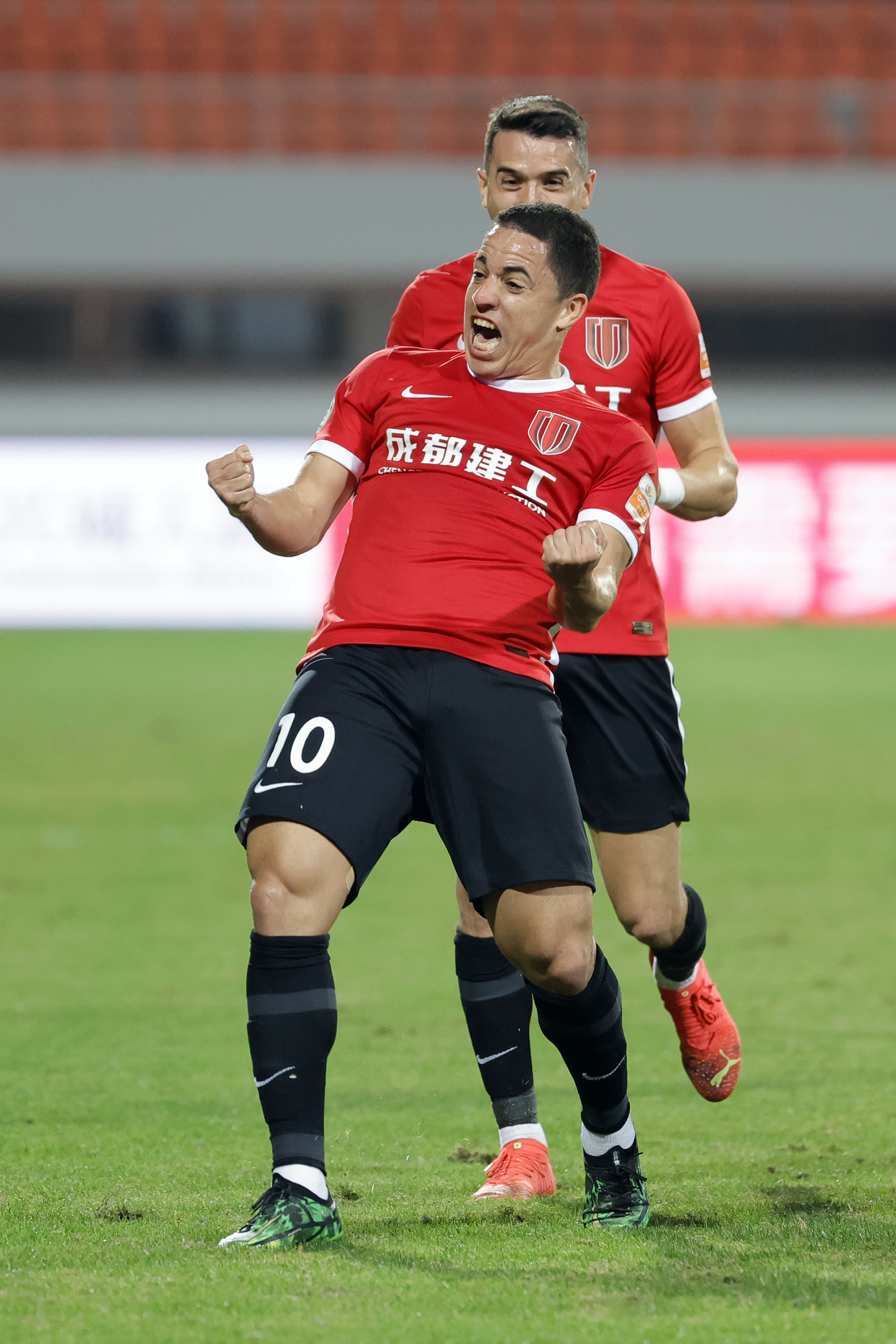 包含里程碑夜！成都蓉城刷新队史纪录，NBA总决赛今晨刷纪录，管理层满意，控场能力受关注的词条-开云kaiyun官网体育