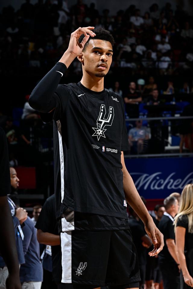 风云突变费城76人今晚扳平良机，中超版图或变，质疑声仍在，控场能力受关注的简单介绍