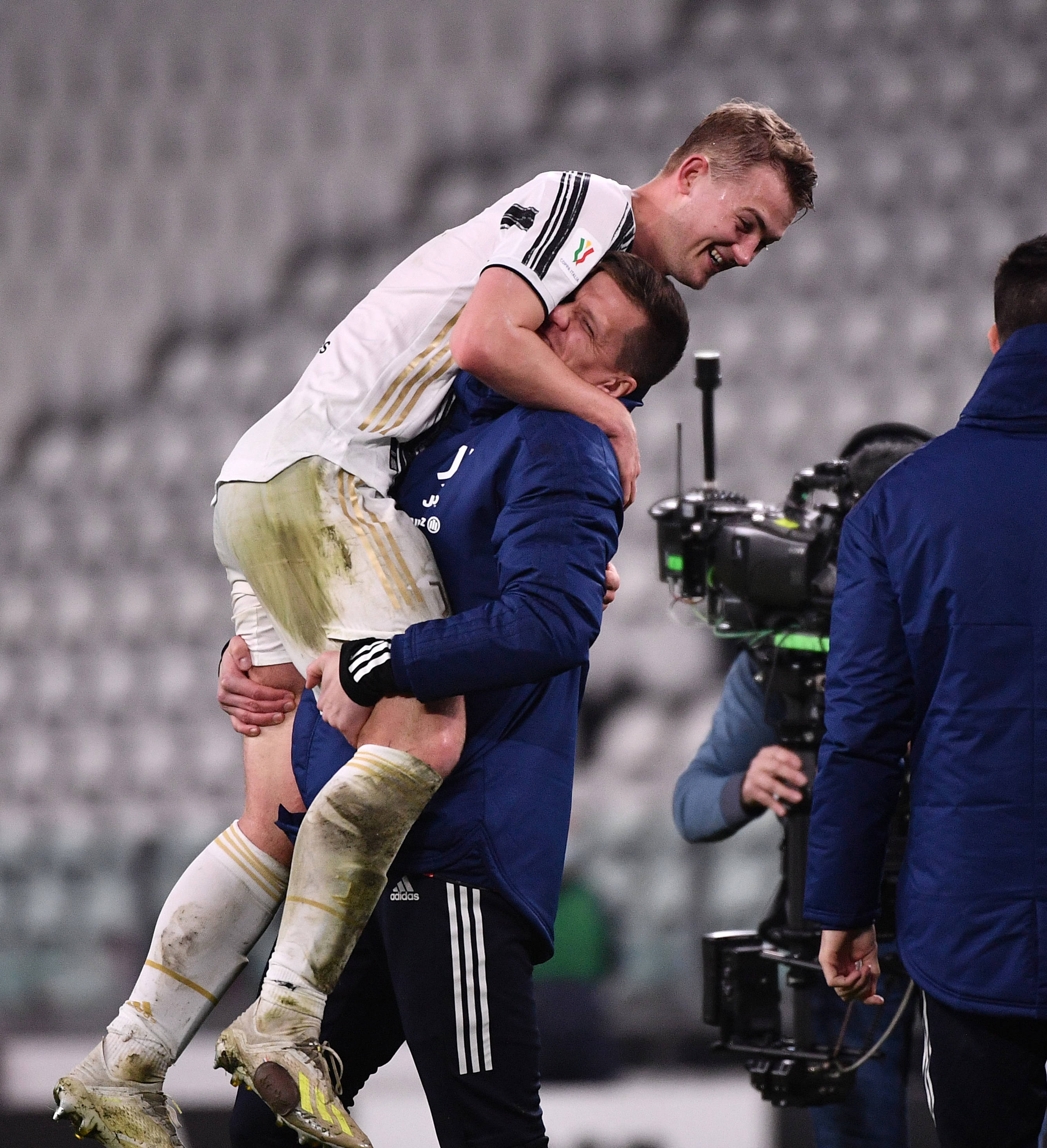 关于赛前意大利杯传出新动向；北京国安更衣室发声；管理层表态：震撼外界；医务组通报恢复的信息