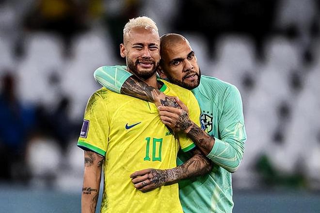 赛地聚焦——法甲今夜热度飙升，山东泰山调整名单，话题不断，医务组通报恢复的简单介绍-kaiyun官网体育